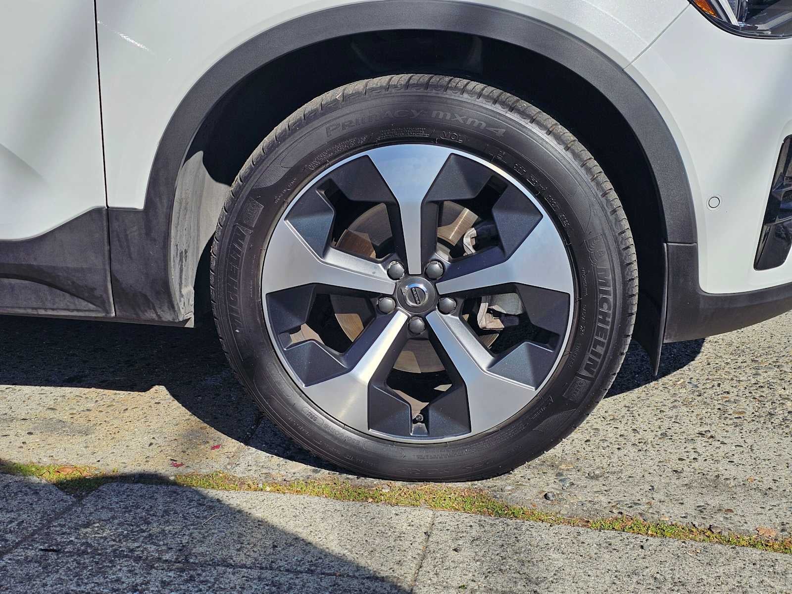 2026 Volvo XC40 Plus
