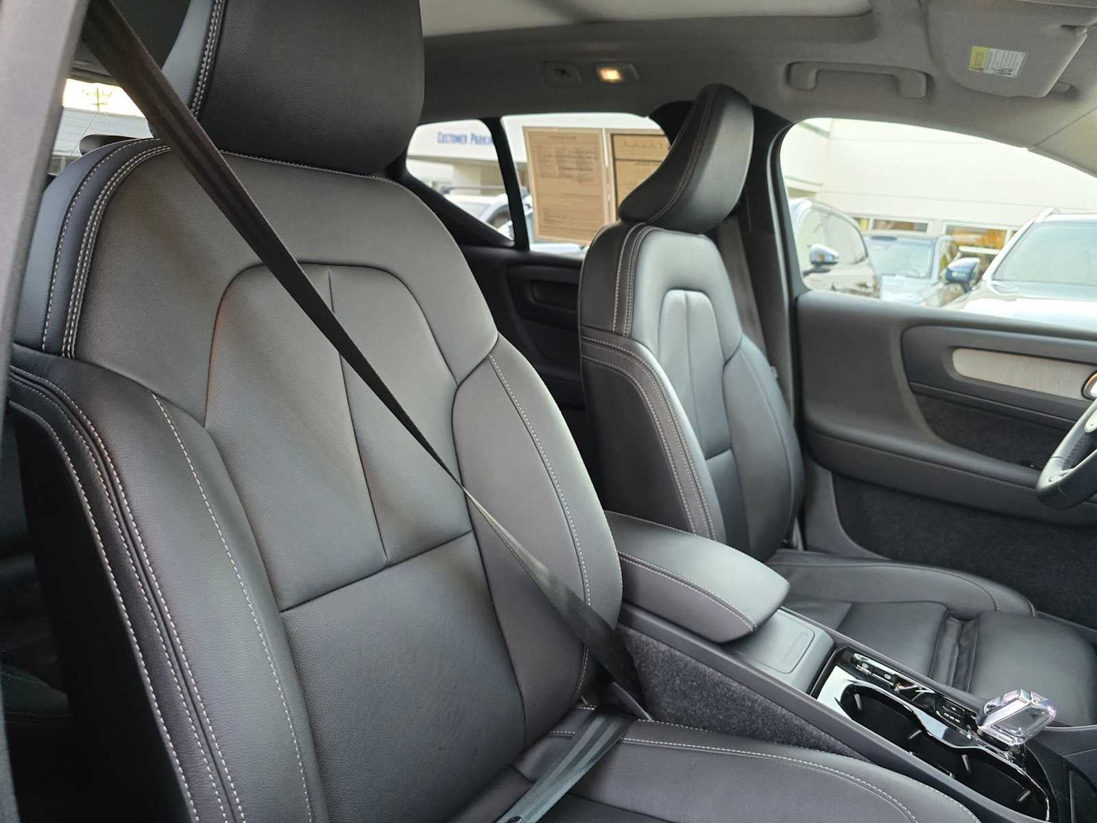 2026 Volvo XC40 Plus