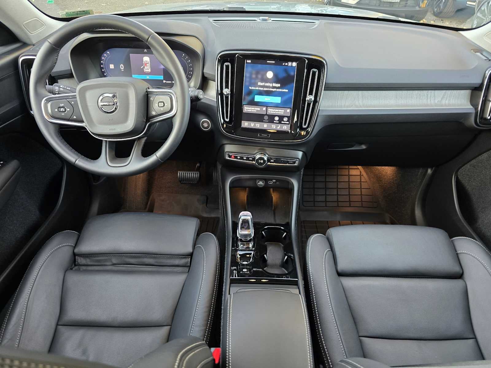 2026 Volvo XC40 Plus