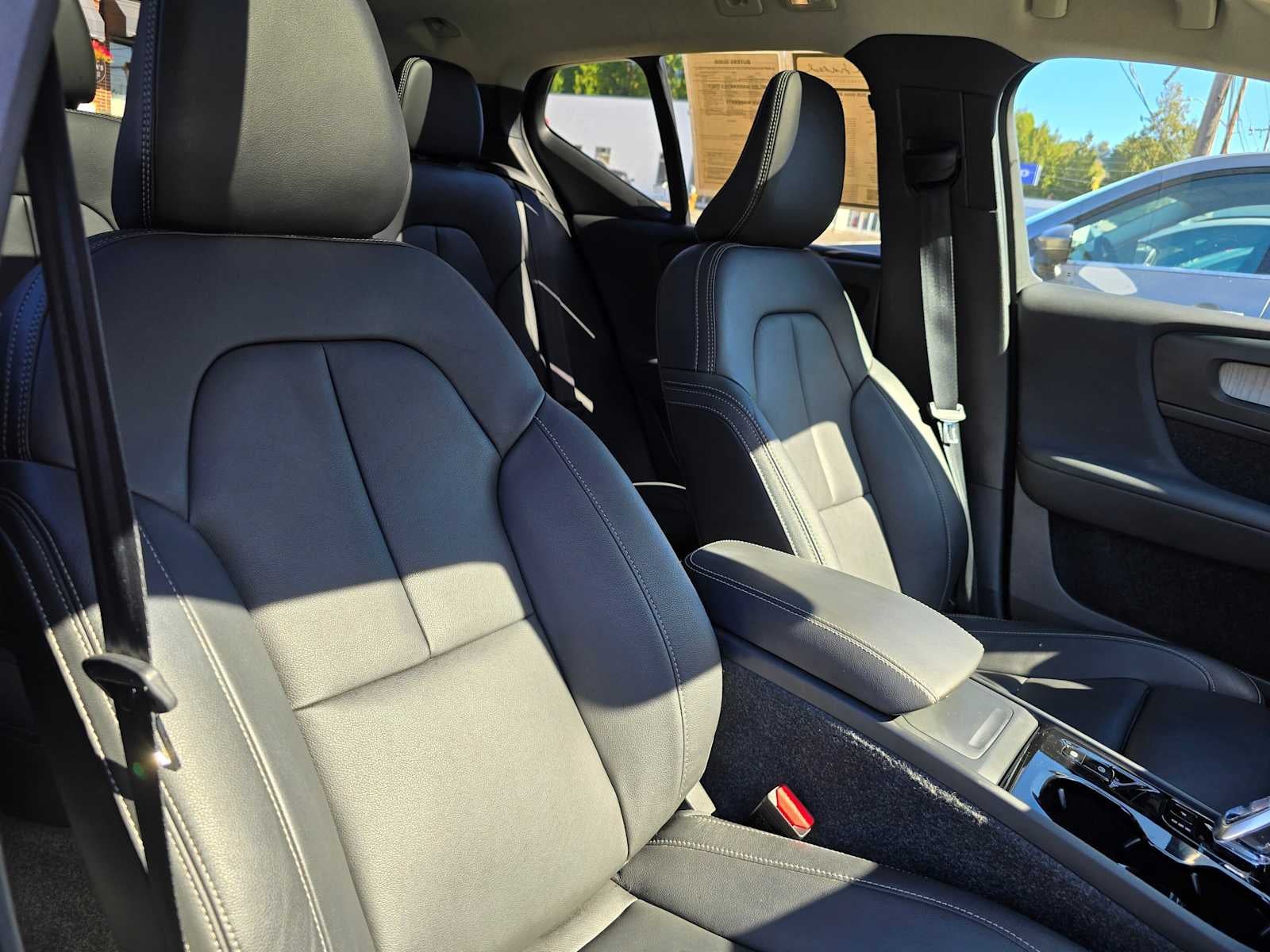 2026 Volvo XC40 Plus