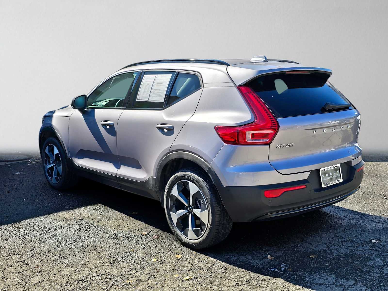 2026 Volvo XC40 Plus