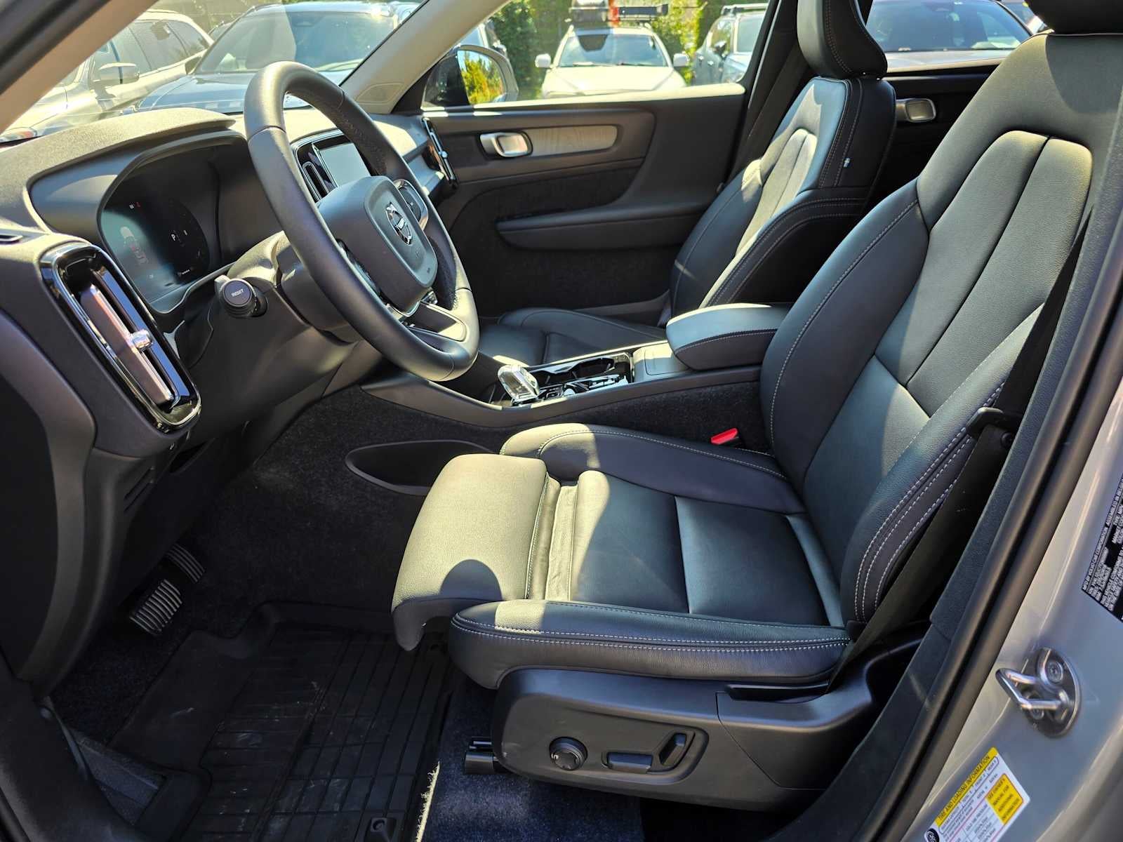 2026 Volvo XC40 Plus