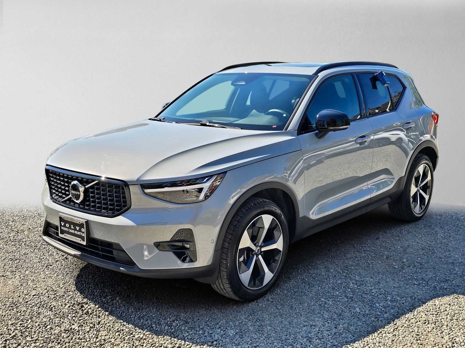 2026 Volvo XC40 Plus