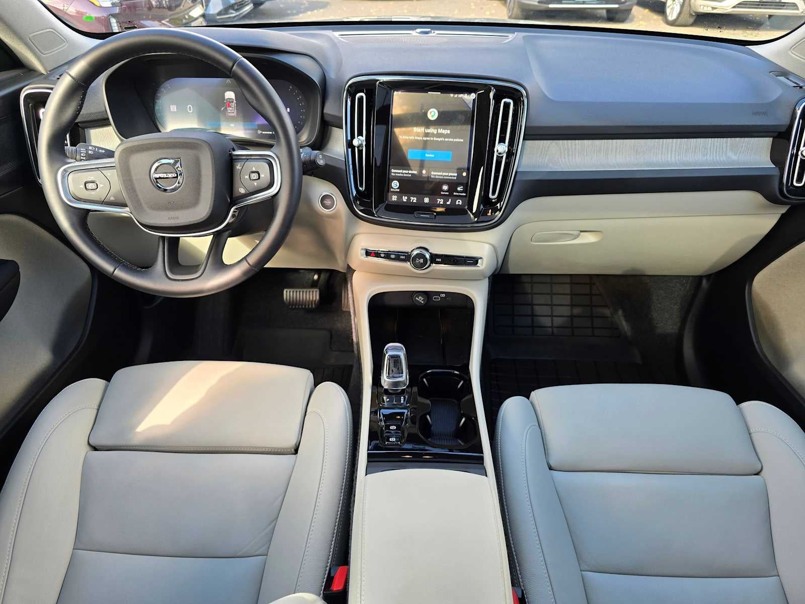 2026 Volvo XC40 Plus