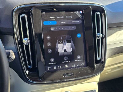 2026 Volvo XC40 Plus