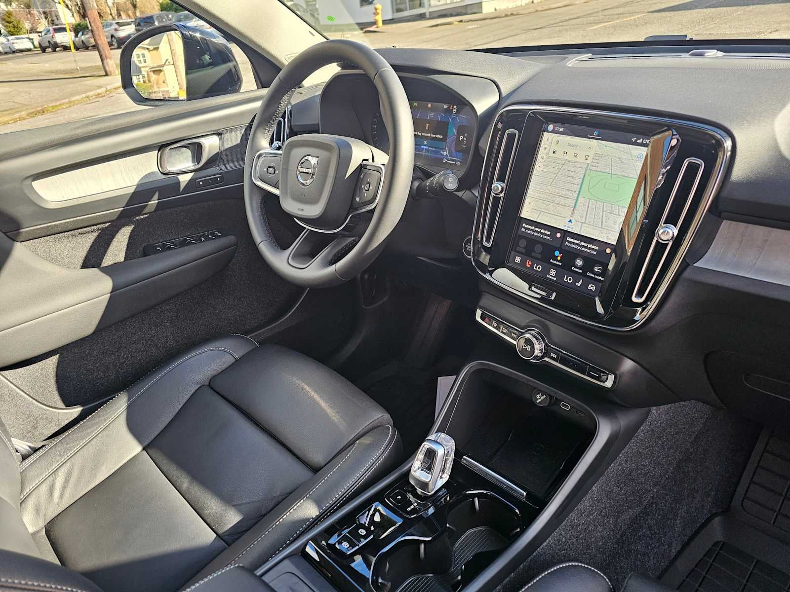 2025 Volvo XC40 Plus Dark Theme