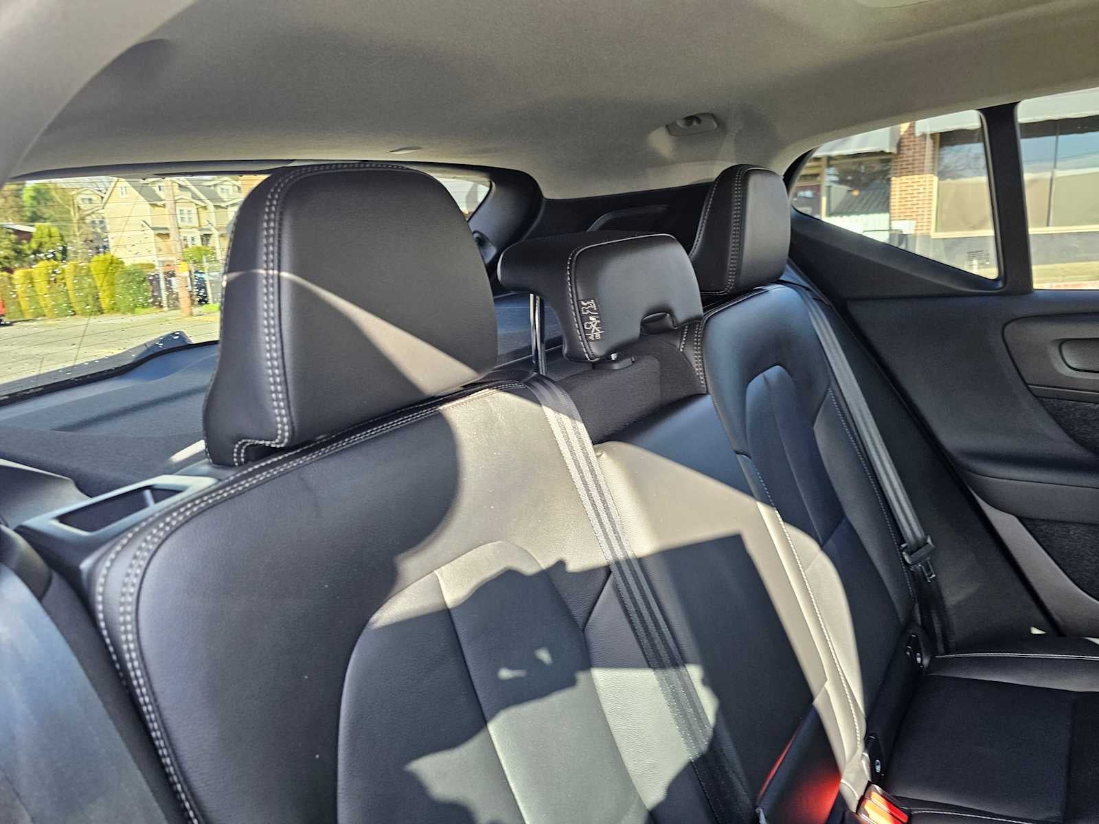 2025 Volvo XC40 Plus Dark Theme