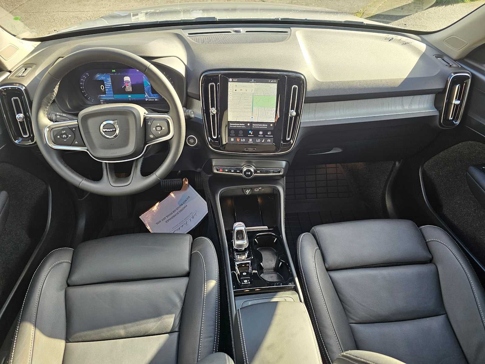 2025 Volvo XC40 Plus Dark Theme