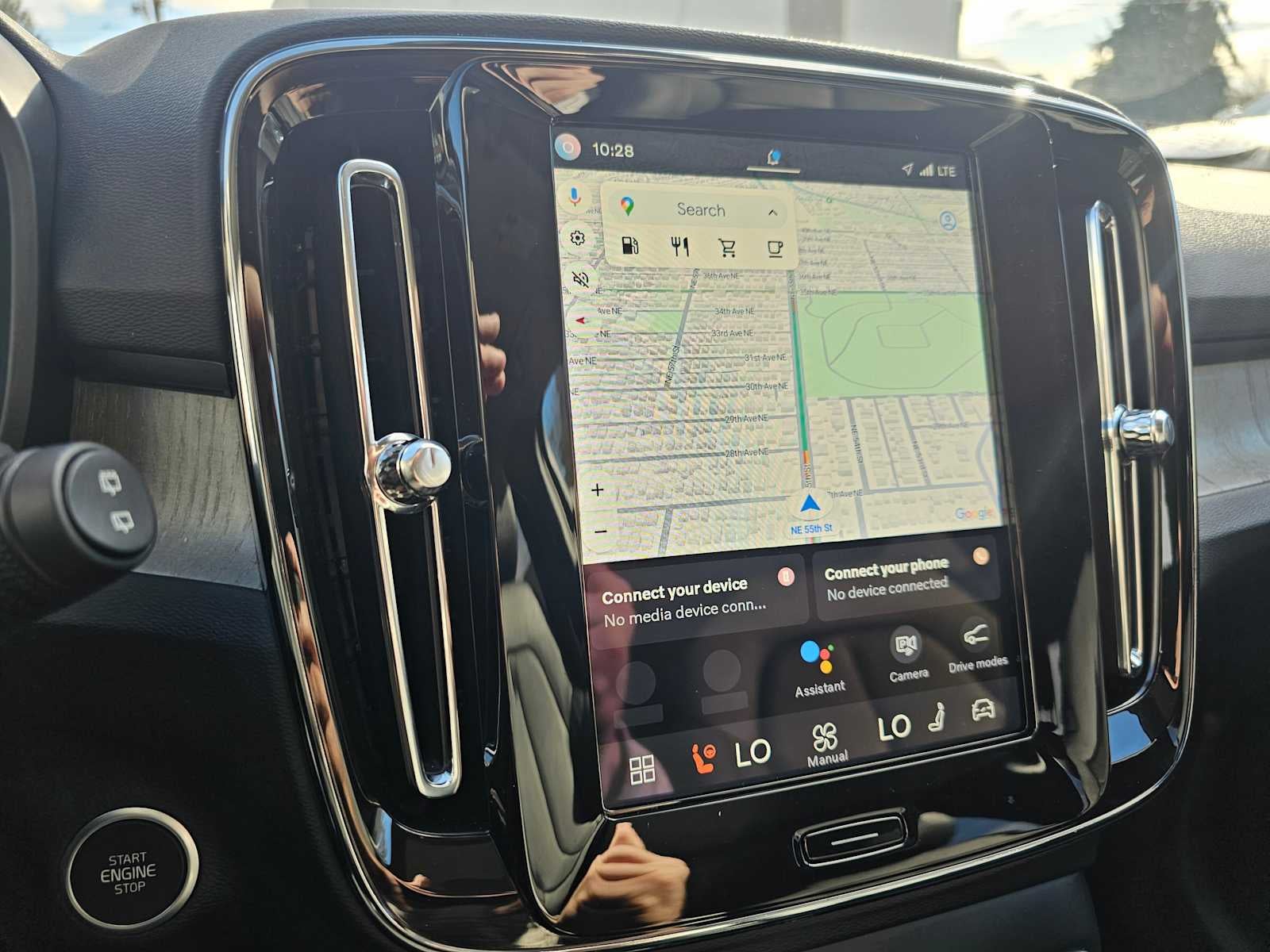 2025 Volvo XC40 Plus Dark Theme