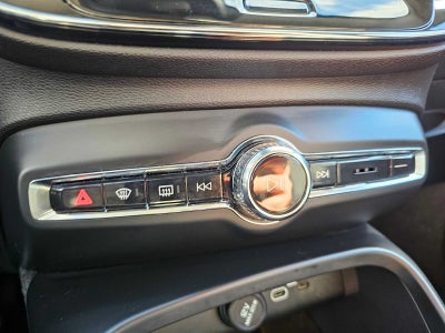 2025 Volvo XC40 Plus Dark Theme