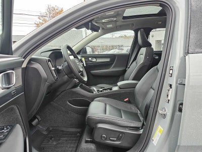 2026 Volvo XC40 Plus
