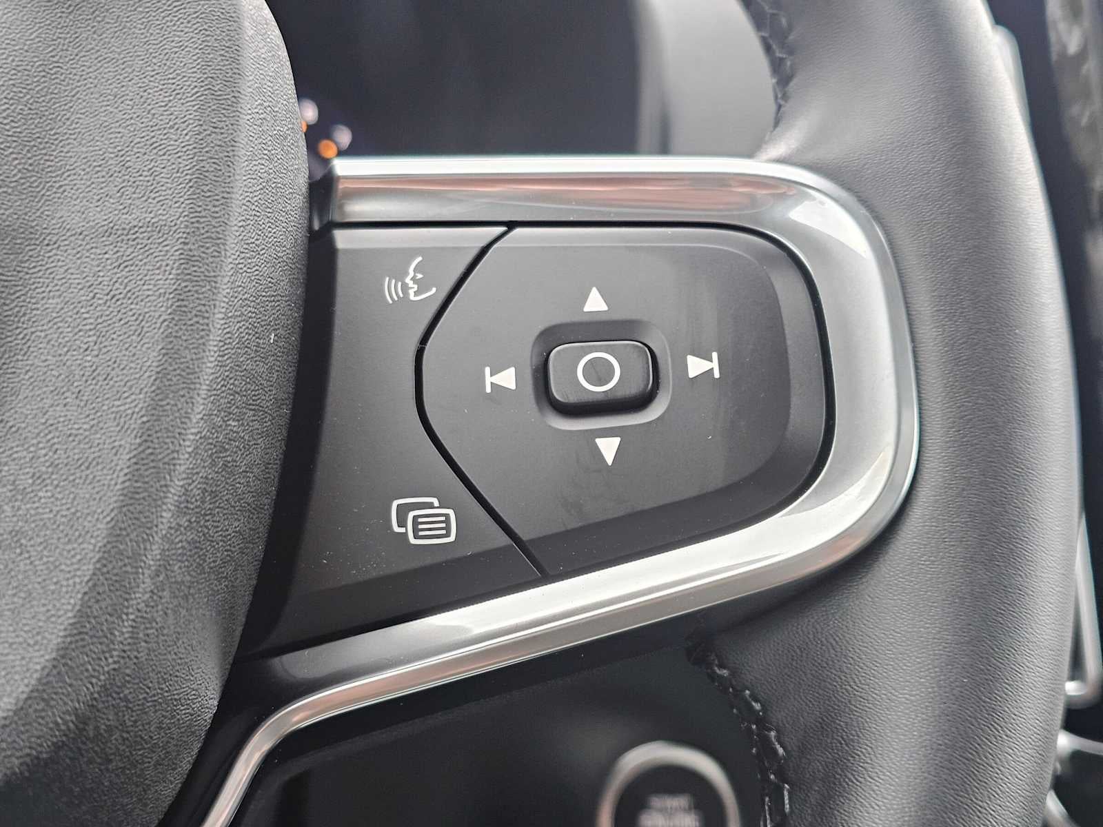 2026 Volvo XC40 Plus
