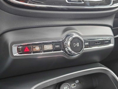 2026 Volvo XC40 Plus