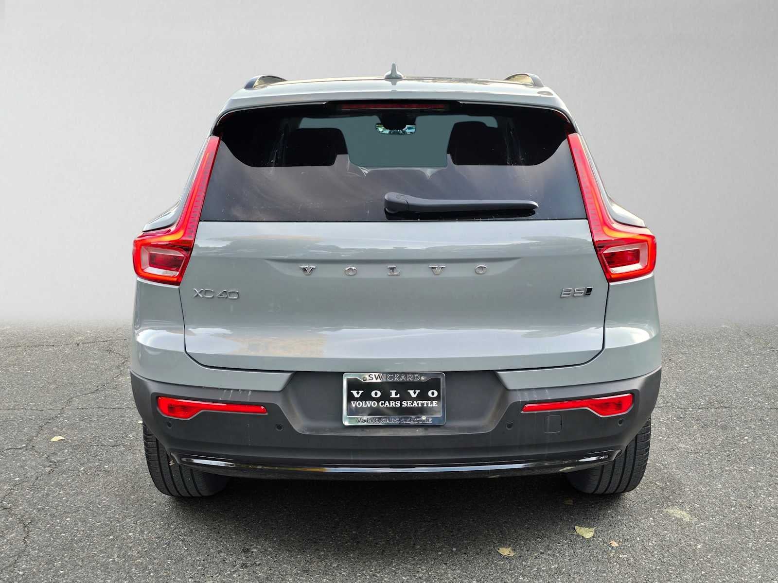 2026 Volvo XC40 Plus
