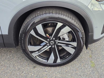 2026 Volvo XC40 Plus