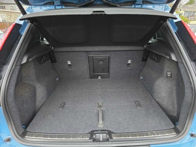 2025 Volvo XC40 Plus Bright Theme