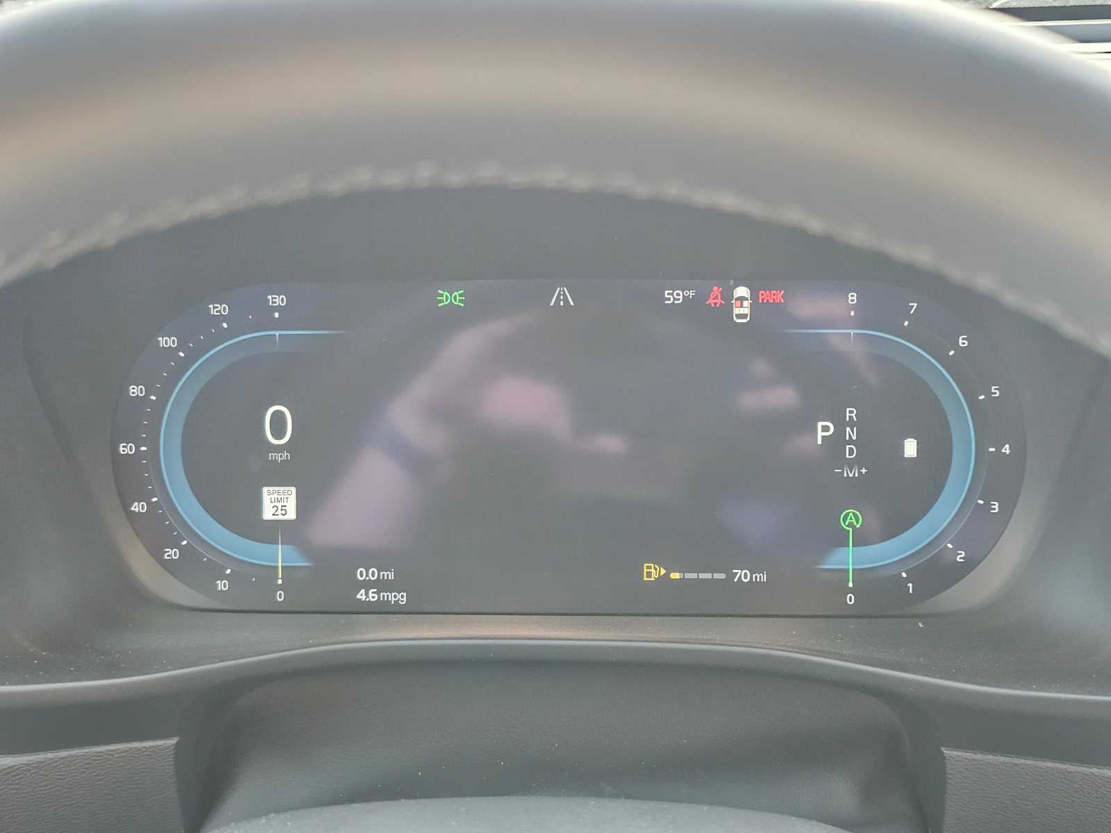 2024 Volvo XC40 Plus Bright Theme