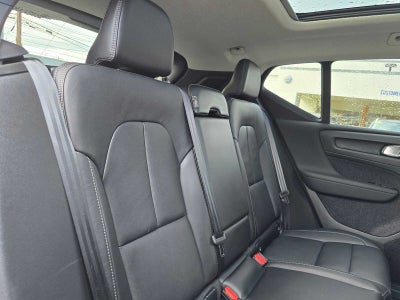 2025 Volvo XC40 Plus Bright Theme