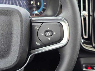 2025 Volvo XC40 Plus Bright Theme