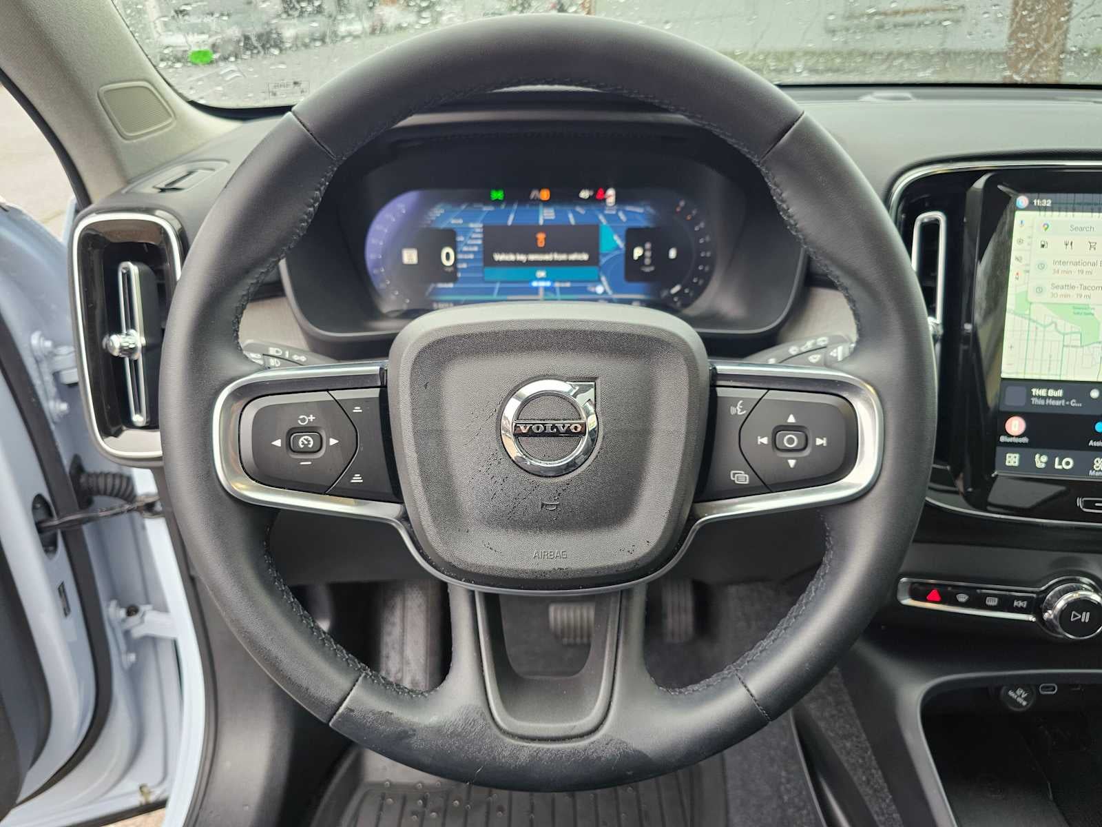 2025 Volvo XC40 Core Bright Theme