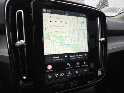 2025 Volvo XC40 Core Bright Theme