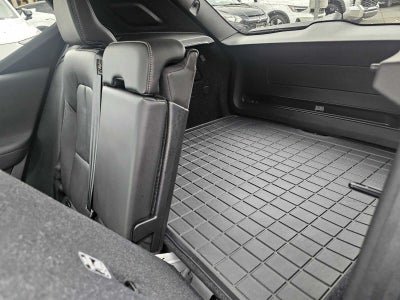 2025 Volvo XC40 Core Bright Theme