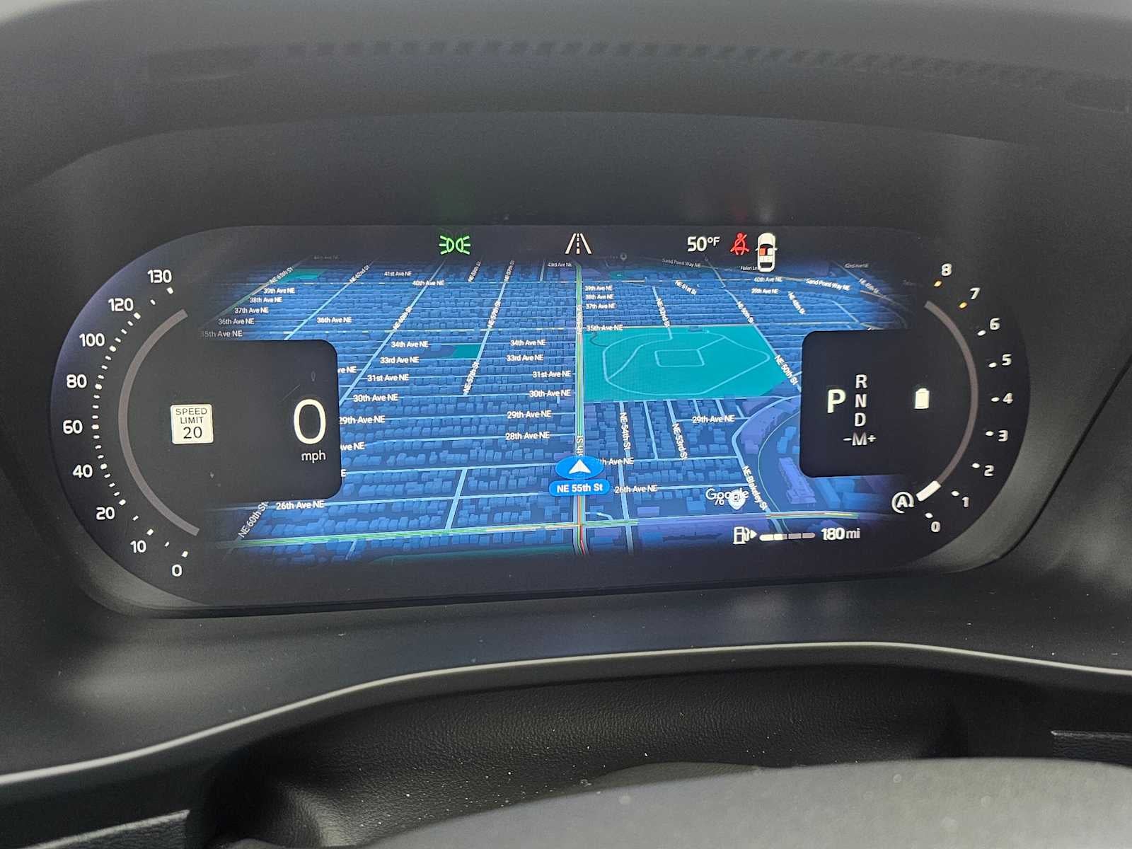 2025 Volvo XC40 Core Bright Theme