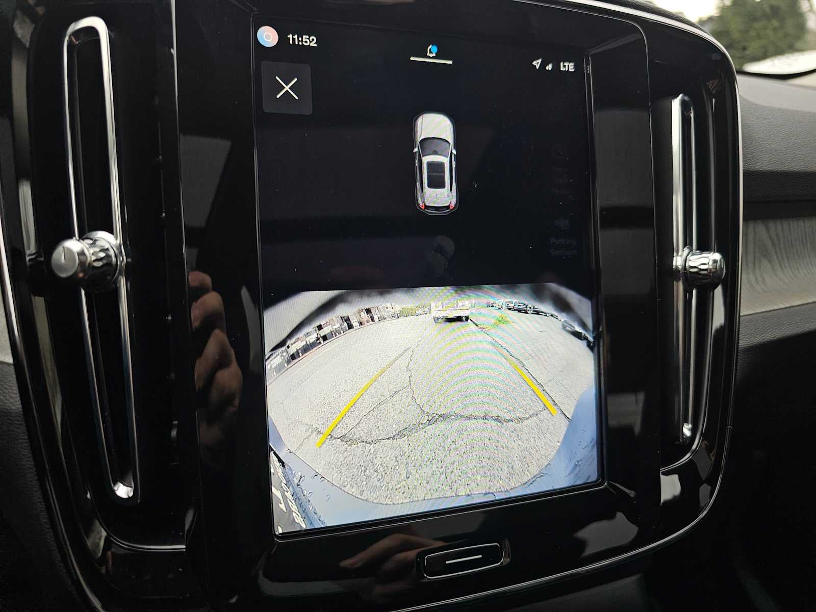 2025 Volvo XC40 Core Bright Theme