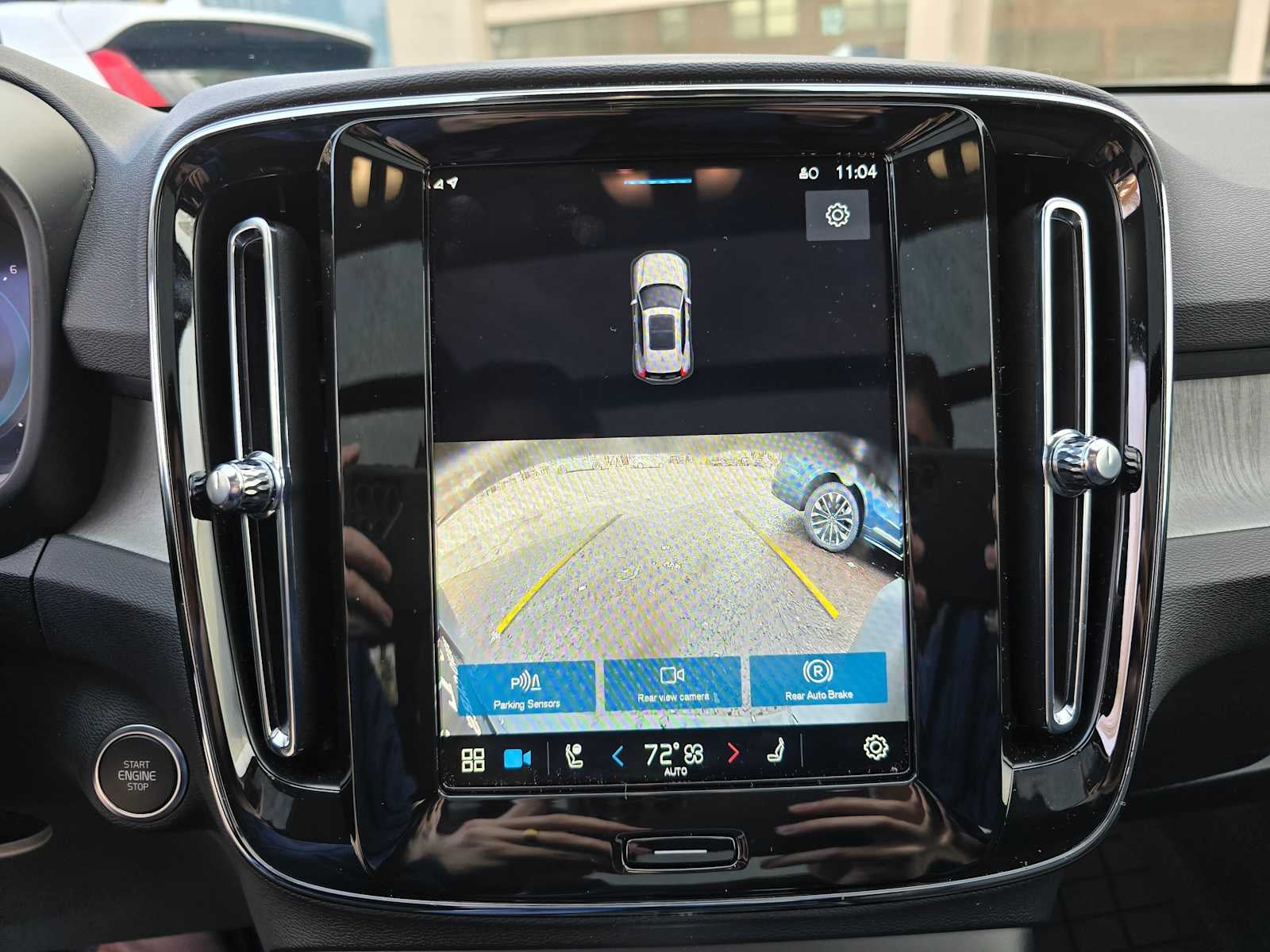 2025 Volvo XC40 Core Bright Theme