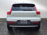 2025 Volvo XC40 Core Bright Theme