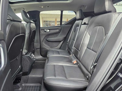 2024 Volvo XC40 Plus Dark Theme