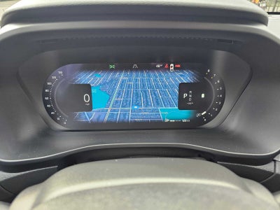 2024 Volvo XC40 Plus Dark Theme