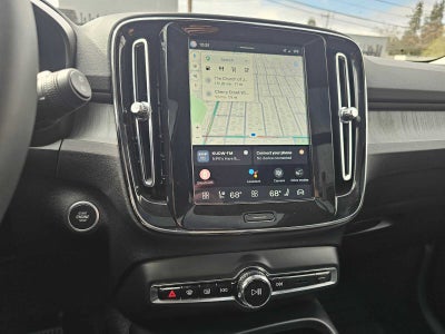 2024 Volvo XC40 Plus Dark Theme