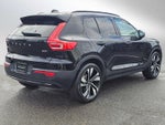 2024 Volvo XC40 Plus Dark Theme