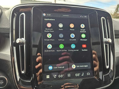 2024 Volvo XC40 Plus Dark Theme