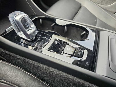 2024 Volvo XC40 Plus Dark Theme