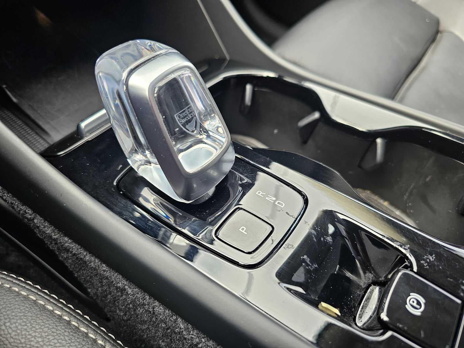 2024 Volvo XC40 Plus Dark Theme