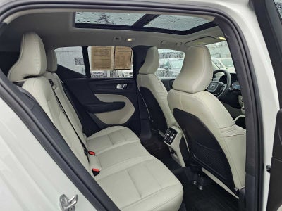 2024 Volvo XC40 Plus Dark Theme
