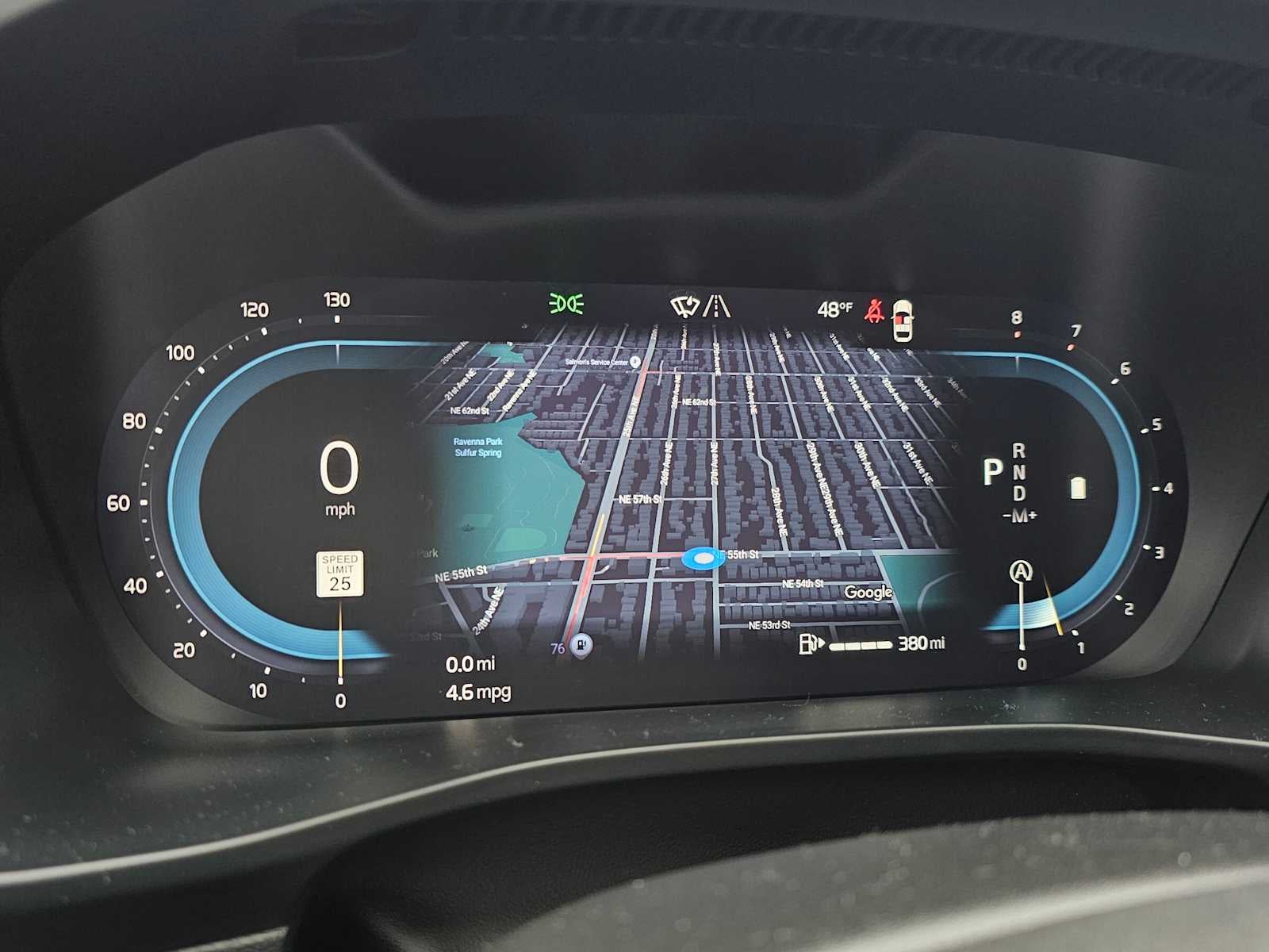 2024 Volvo XC40 Plus Dark Theme