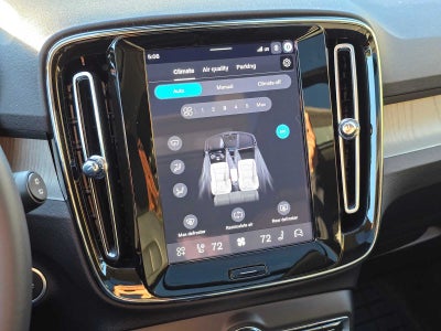 2026 Volvo XC40 Ultra