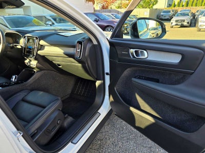 2026 Volvo XC40 Ultra