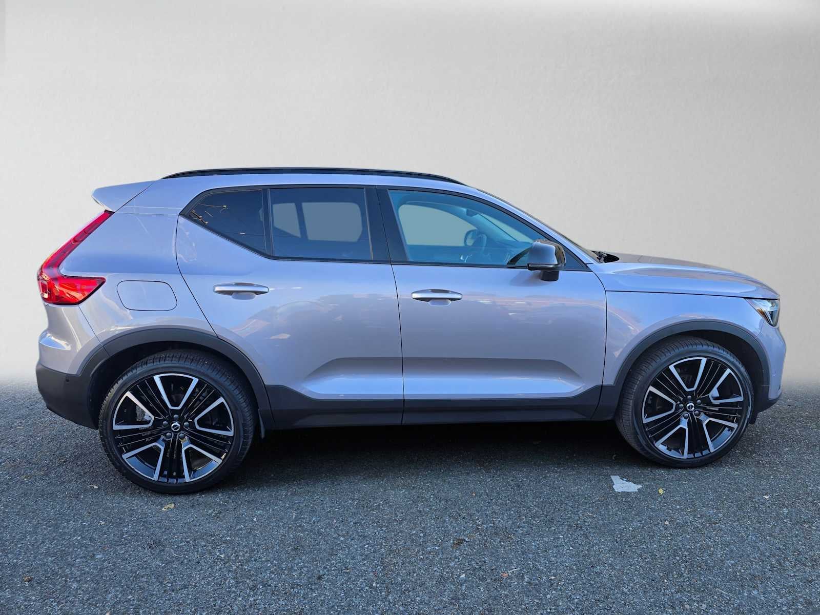 2026 Volvo XC40 Ultra