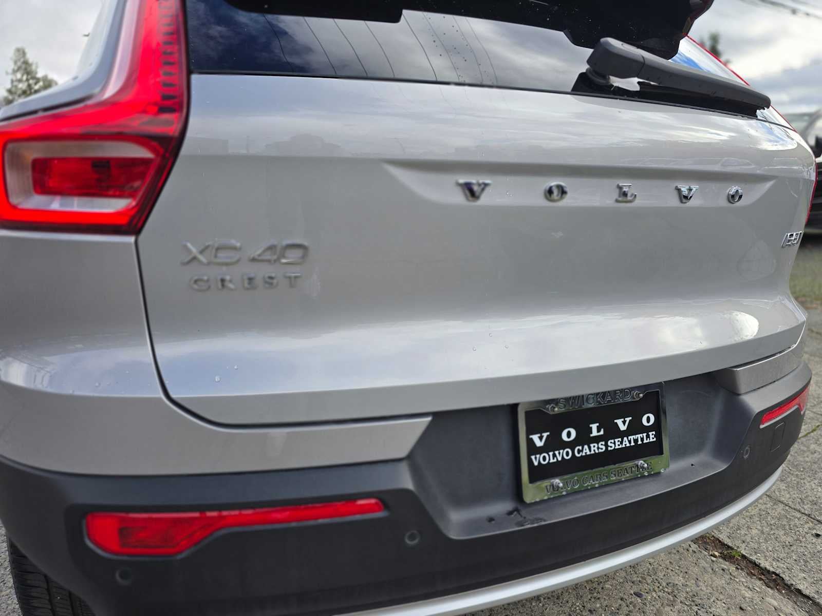 2023 Volvo XC40 Plus Bright Theme