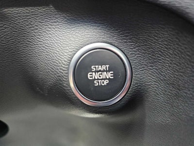 2023 Volvo XC40 Plus Dark Theme