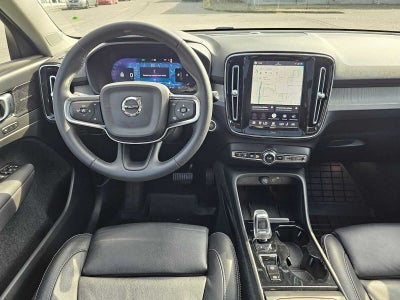 2023 Volvo XC40 Ultimate Dark Theme