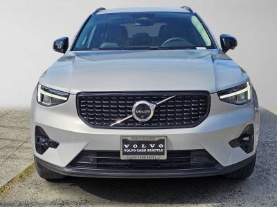 2023 Volvo XC40 Ultimate Dark Theme