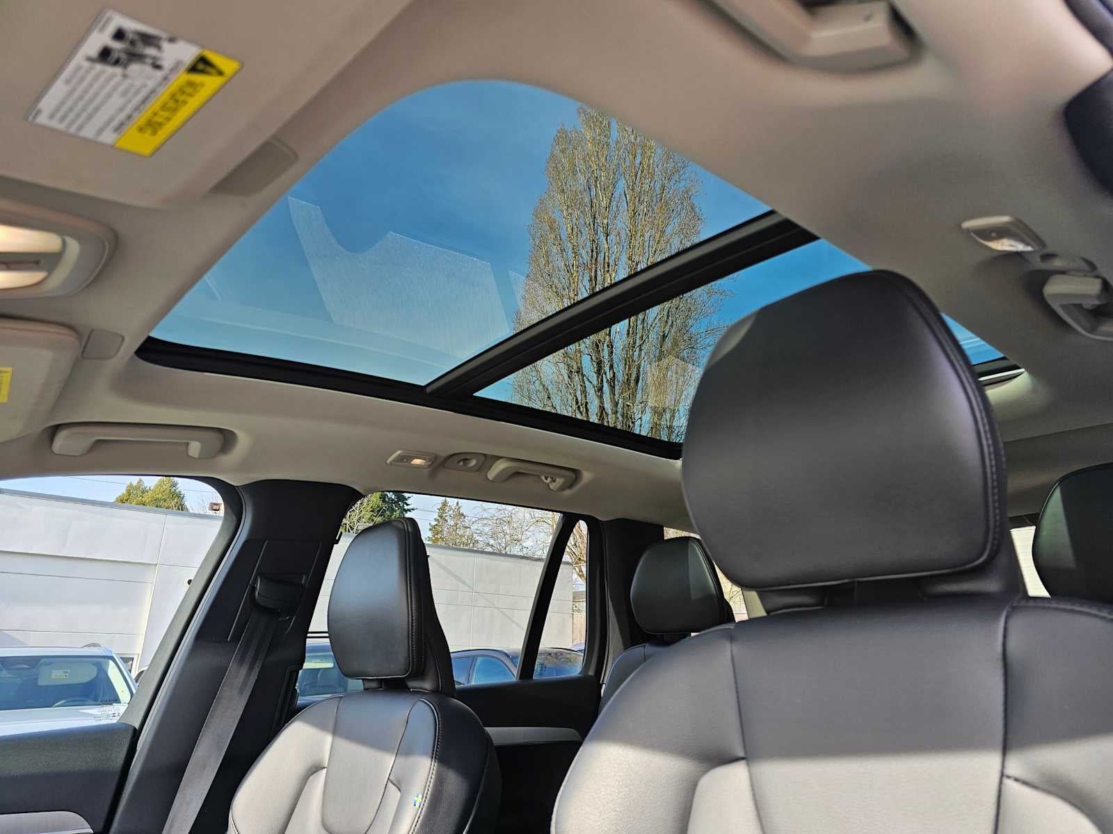 2025 Volvo XC90 Core