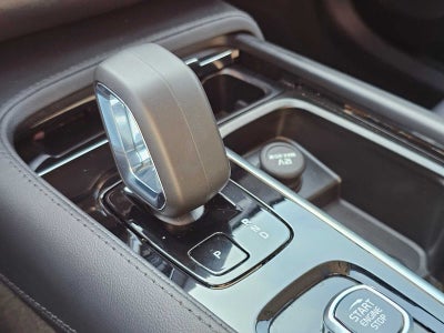 2025 Volvo XC90 Core