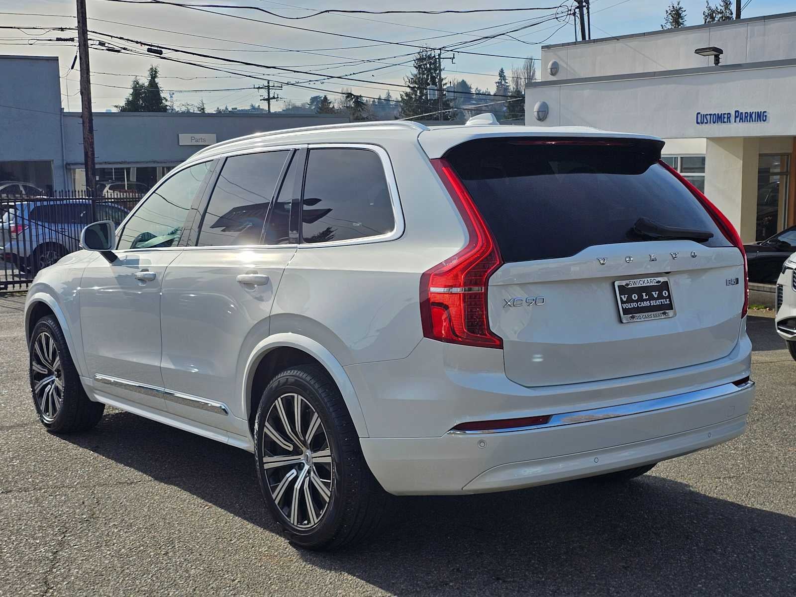 2025 Volvo XC90 Core
