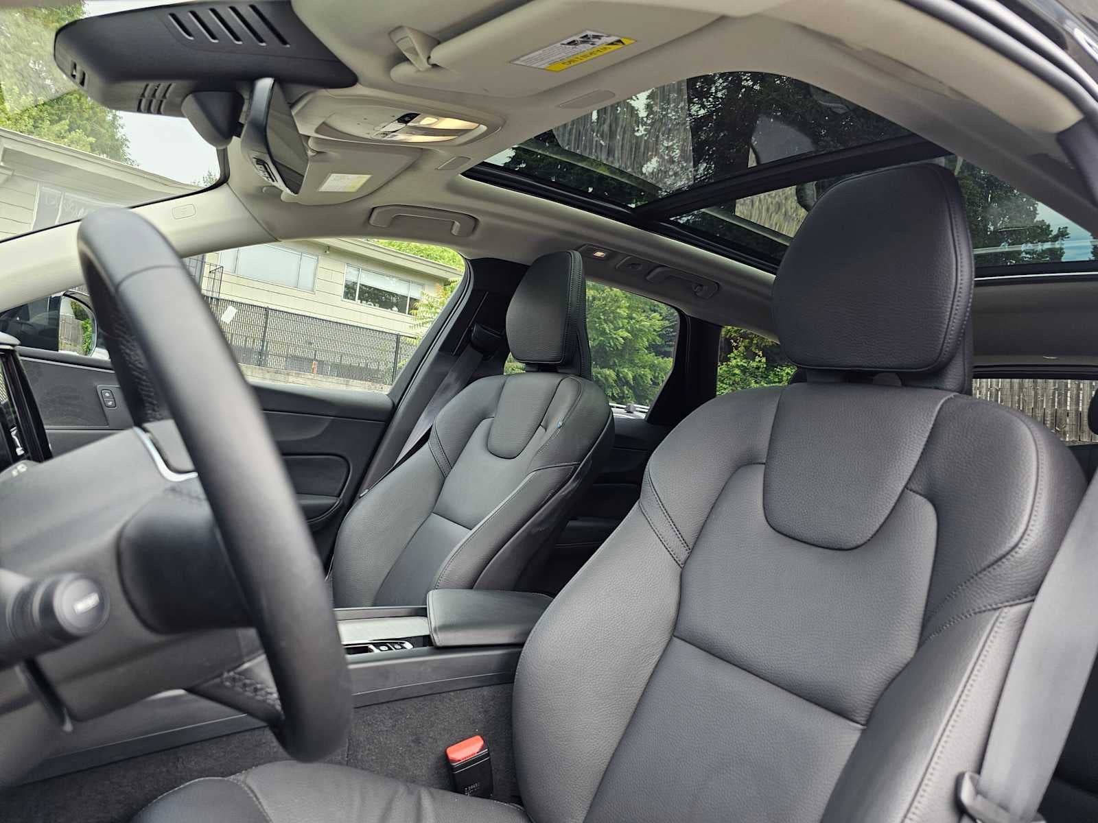2025 Volvo XC60 Plus
